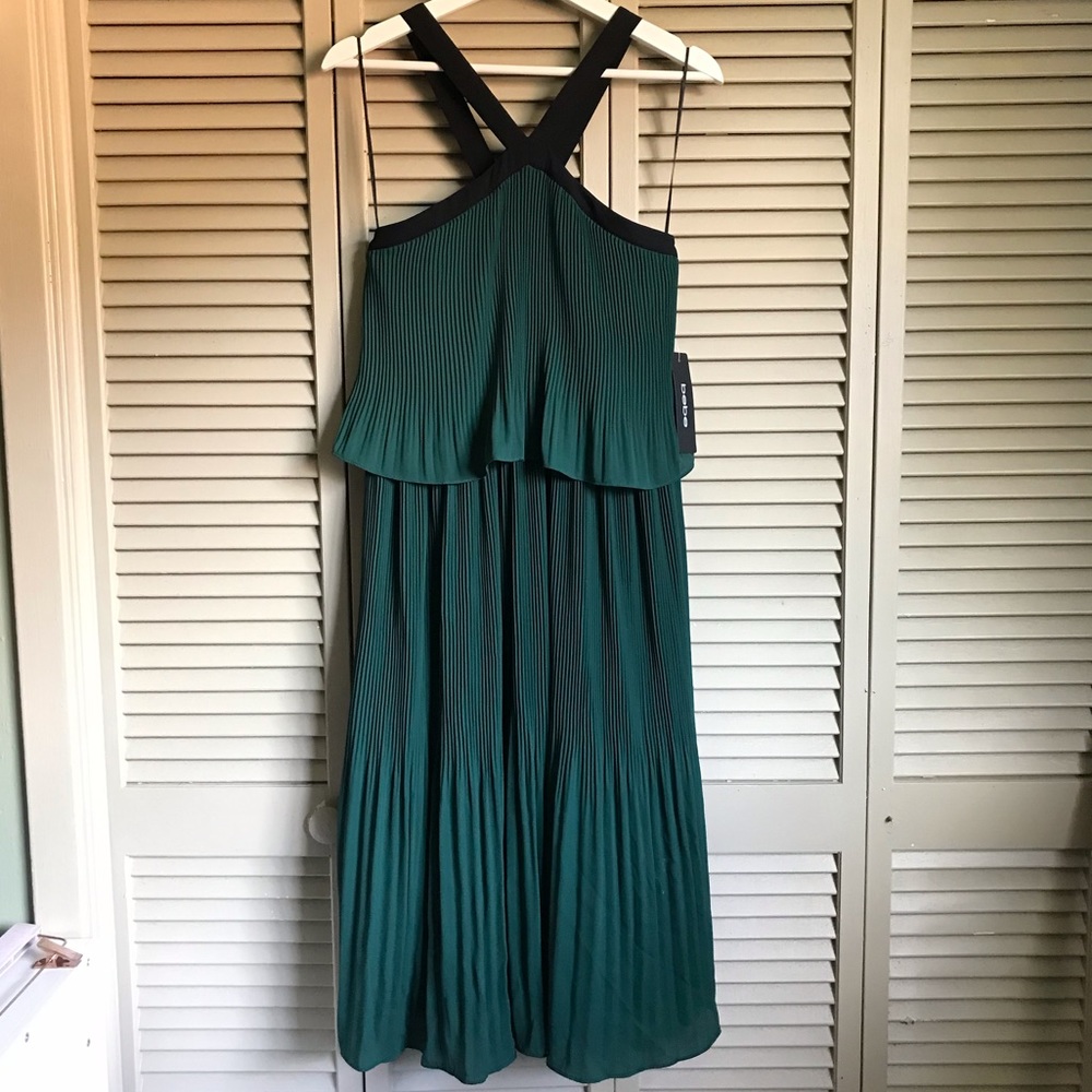 Bebe green pleated popover dress